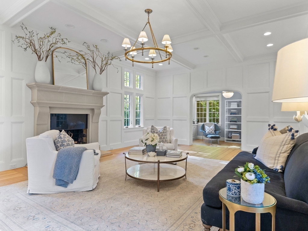 165 Cliff Road Wellesley, MA 02481 - Photo 5 of 42