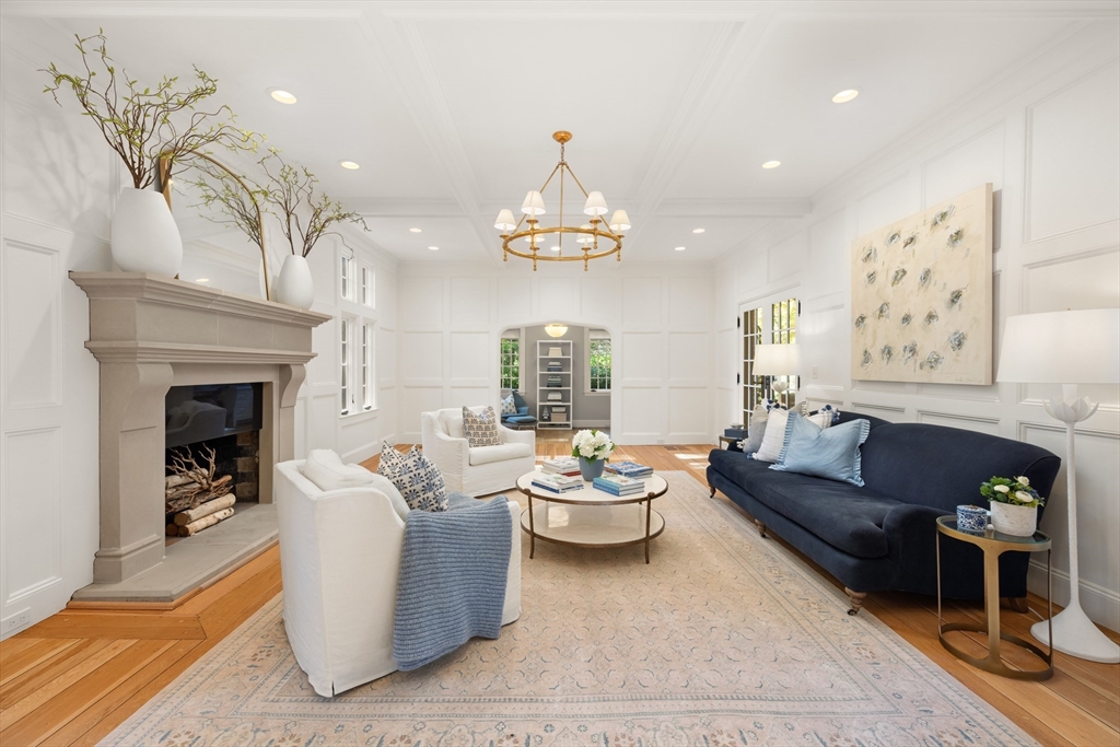 165 Cliff Road Wellesley, MA 02481 - Photo 6 of 42