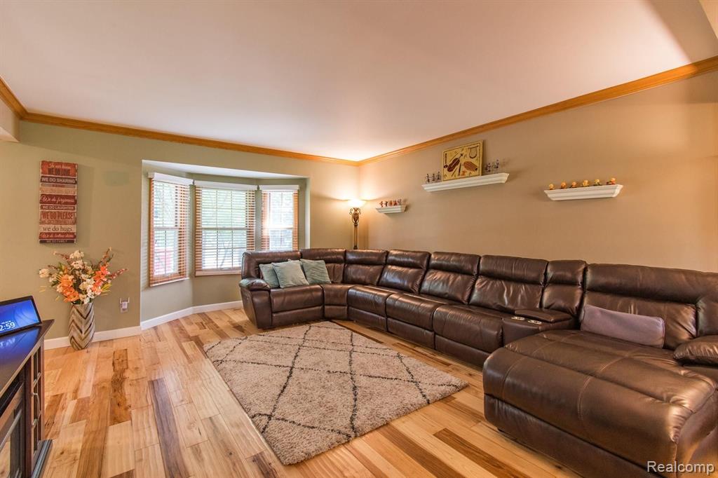 2604 Winter Park Road Rochester Hills, MI 48309 - Photo 13 of 48
