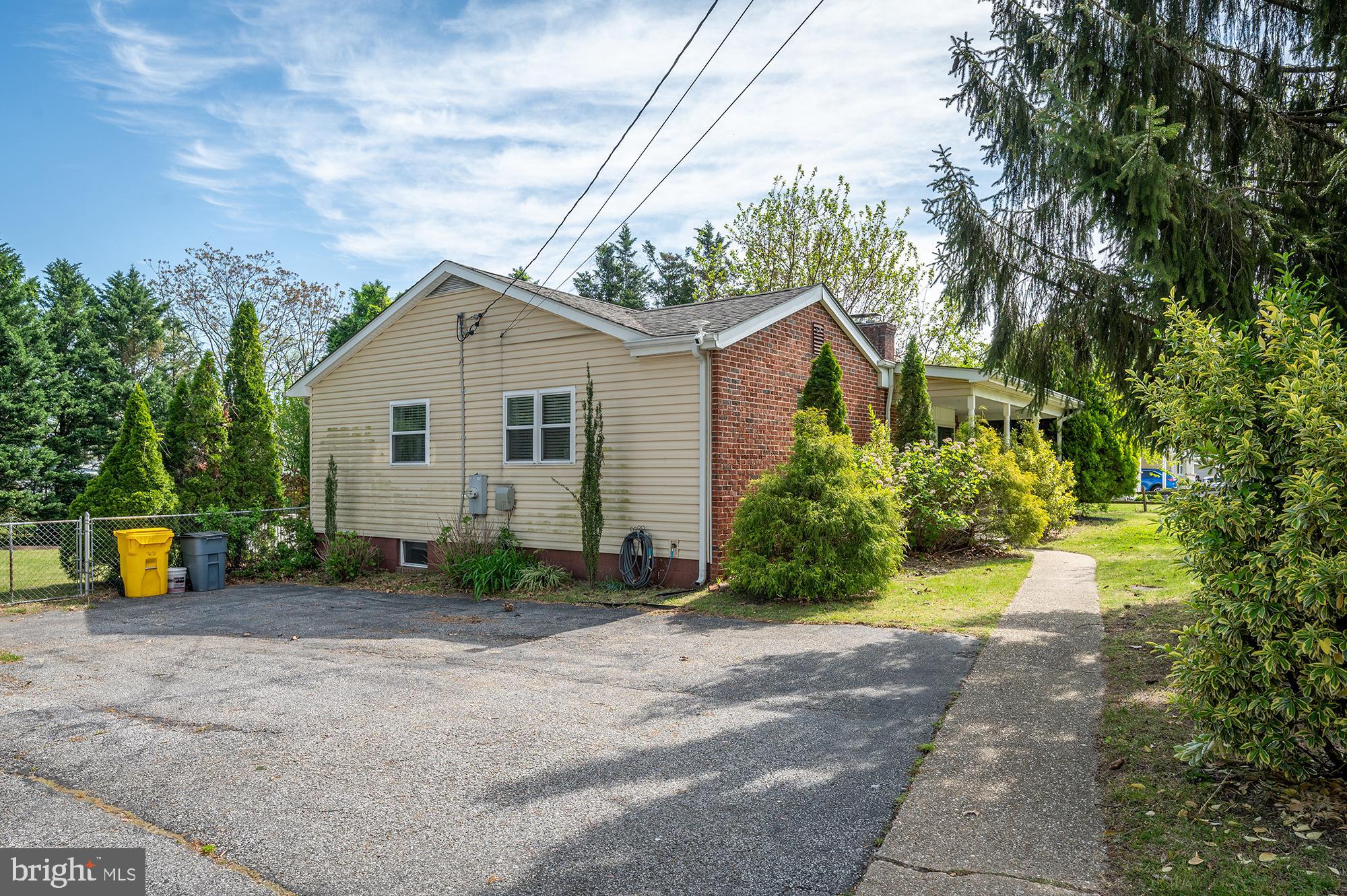 1210 Meadow View Road Pasadena, MD 21122 - Photo 5 of 35