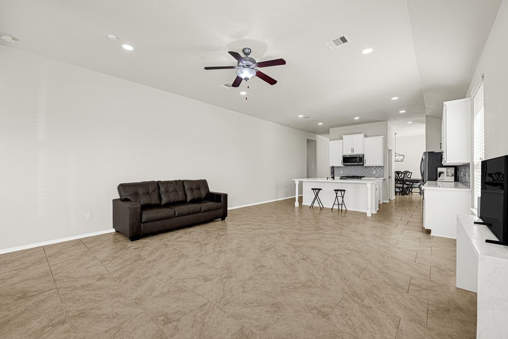 4535 Mondial Road Katy, TX 77493 - Photo 15 of 26 Lots of natural lighting in this room