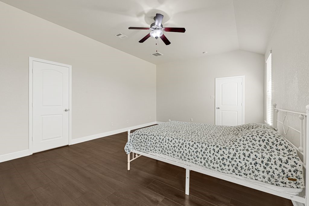 4535 Mondial Road Katy, TX 77493 - Photo 20 of 26 Another view of primary bedroom.