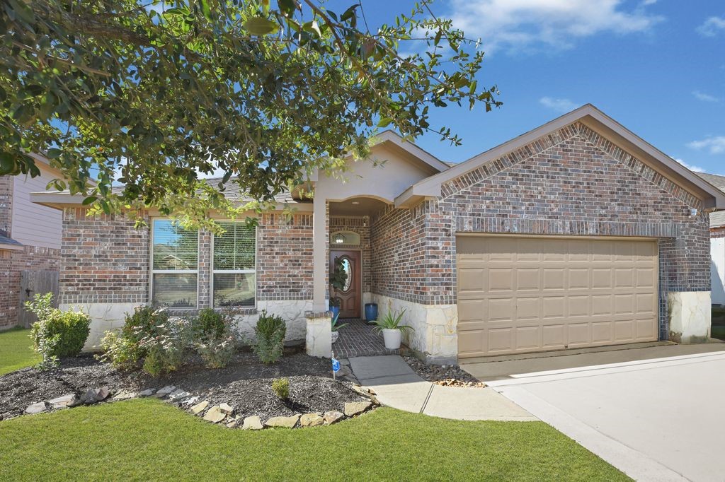 4535 Mondial Road Katy, TX 77493 - Photo 2 of 26