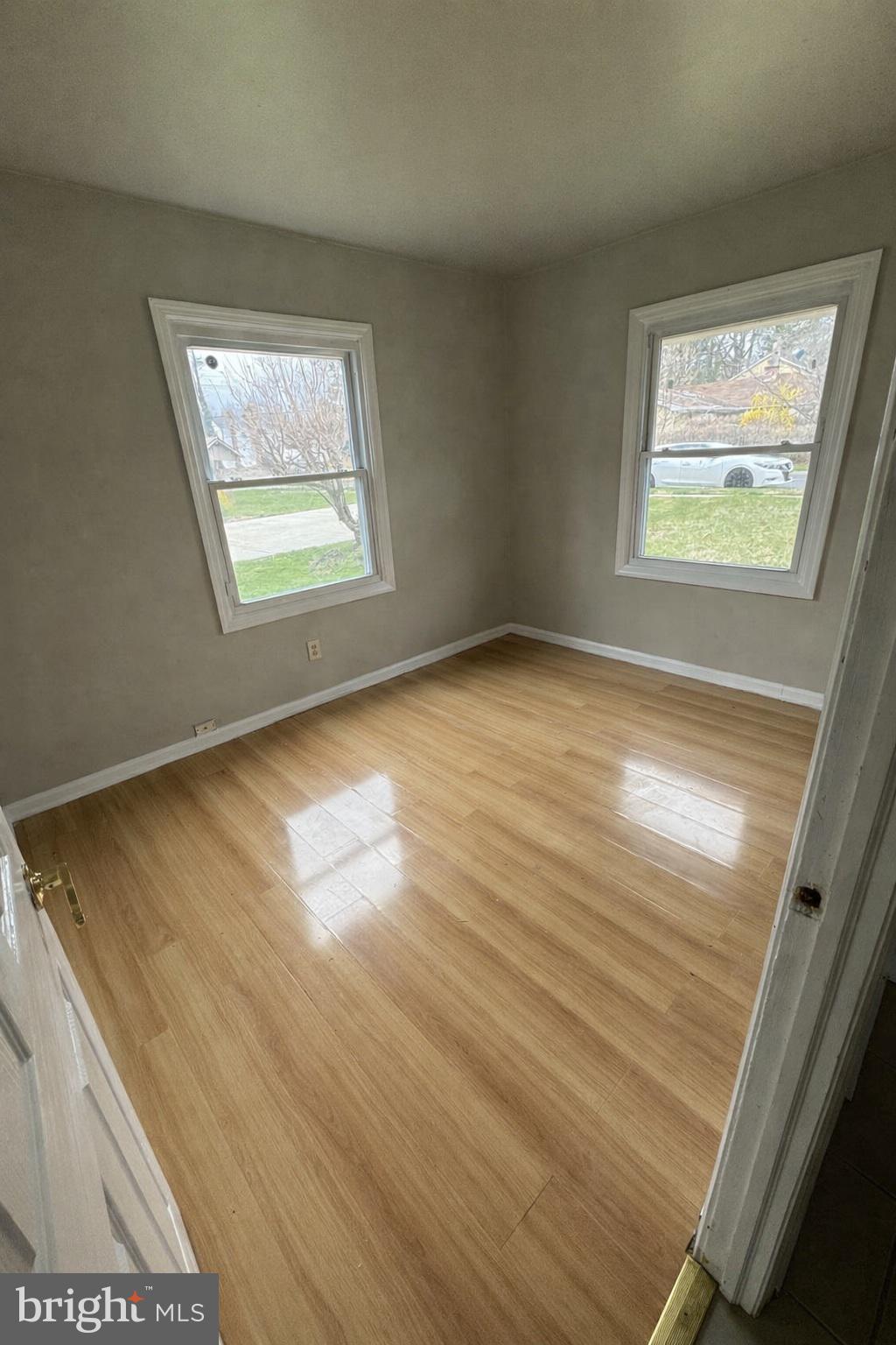 75 Mainbridge Lane Willingboro, NJ 08046 - Photo 6 of 8 a view of an empty room and window