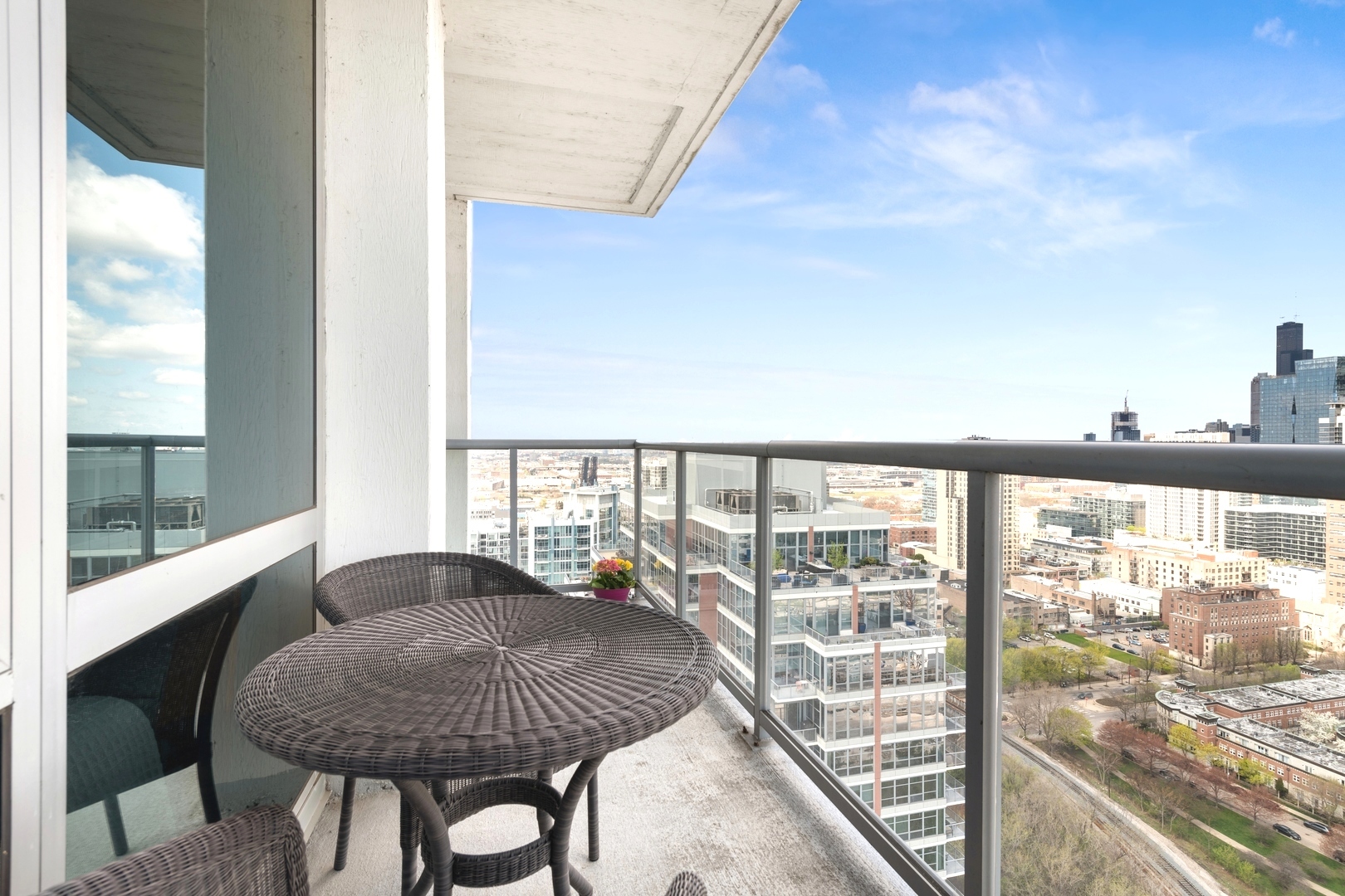 1629 South Prairie Avenue, Unit 2811 Chicago, IL 60616 - Photo 14 of 25
