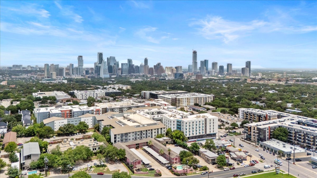 1422 Collier Street, Unit 103 Austin, TX 78704 - Photo 25 of 27 a view of a city