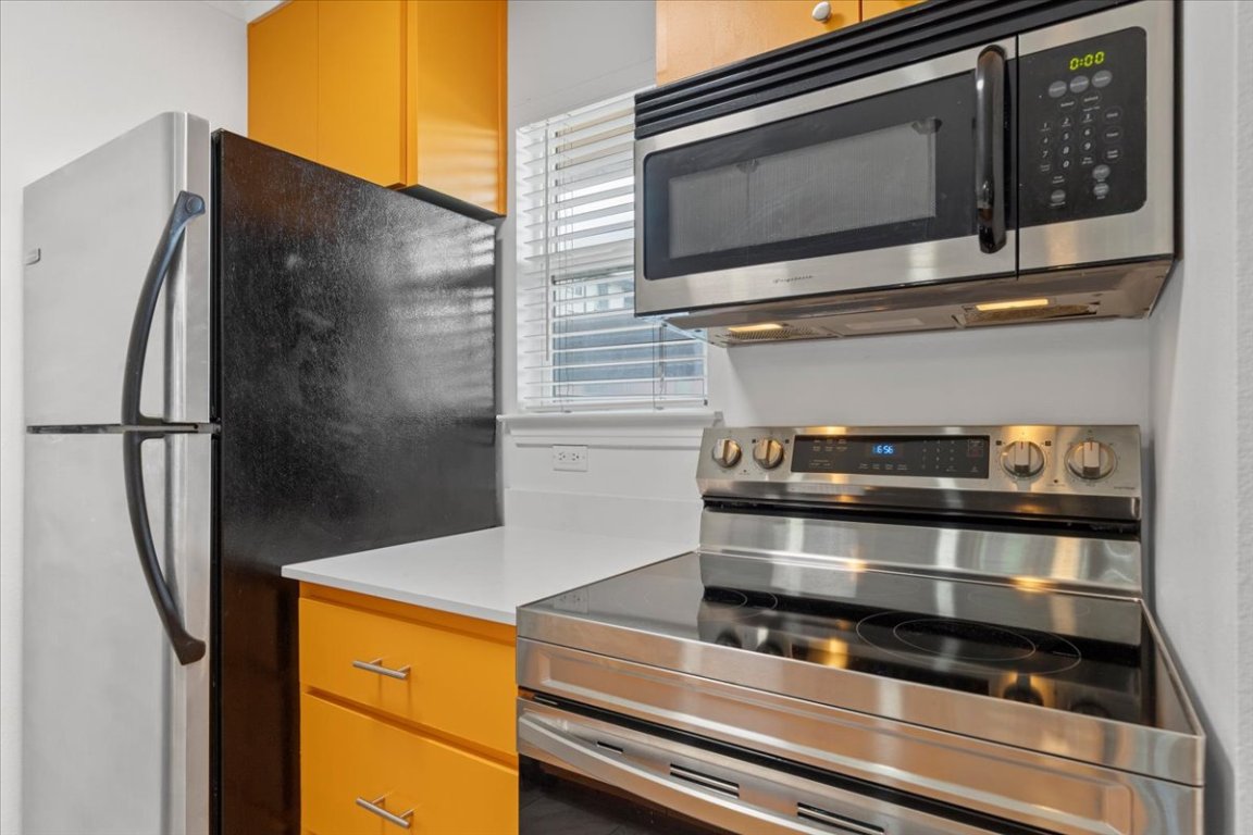 1422 Collier Street, Unit 103 Austin, TX 78704 - Photo 8 of 27