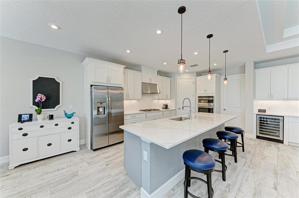 8264 Summer Night Road Sarasota, FL 34241 - Photo 12 of 53 Gallery Image 12