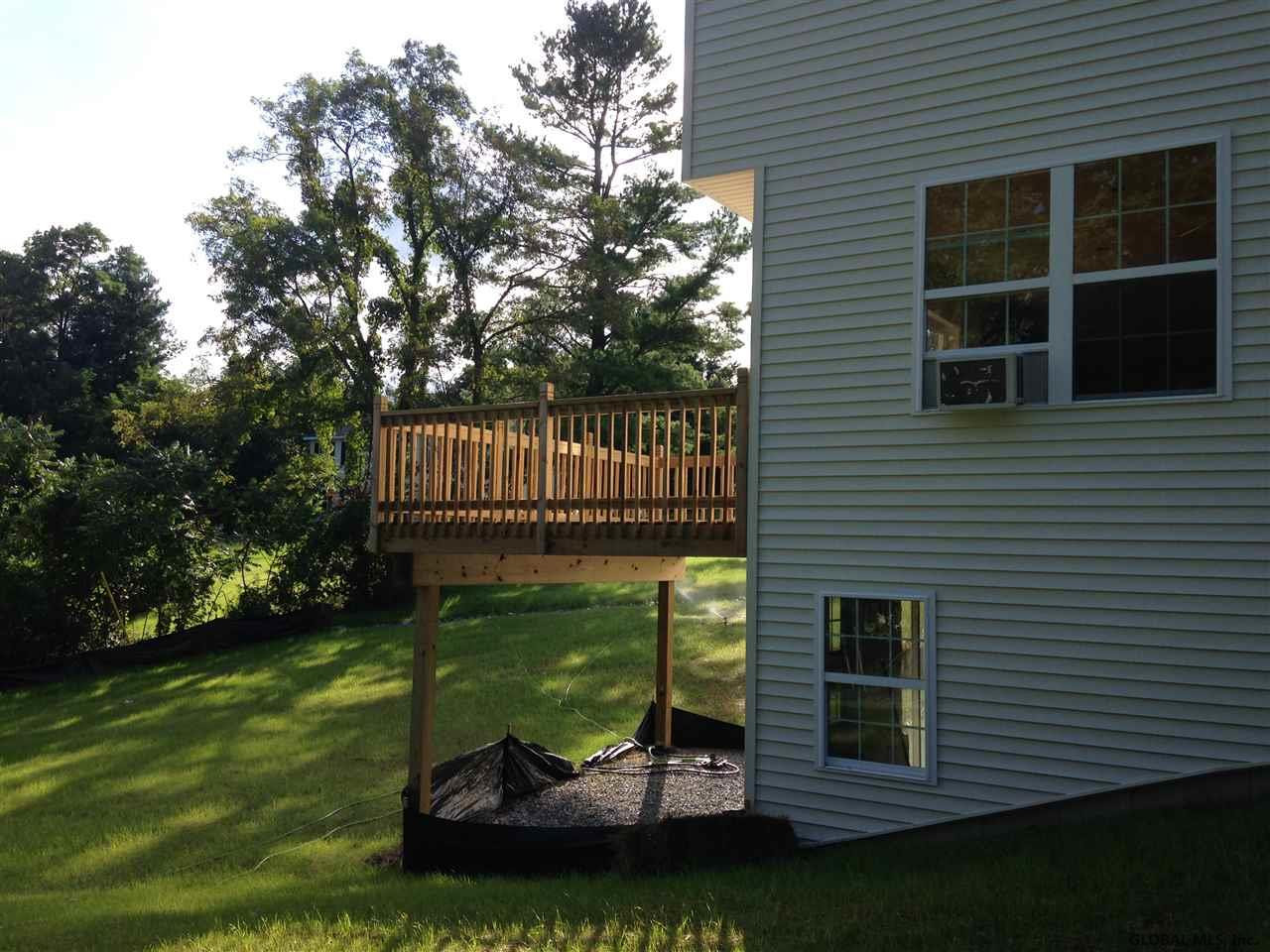 100 Fellows Road Halfmoon, NY 12065 - Photo 4 of 11 Photo 4