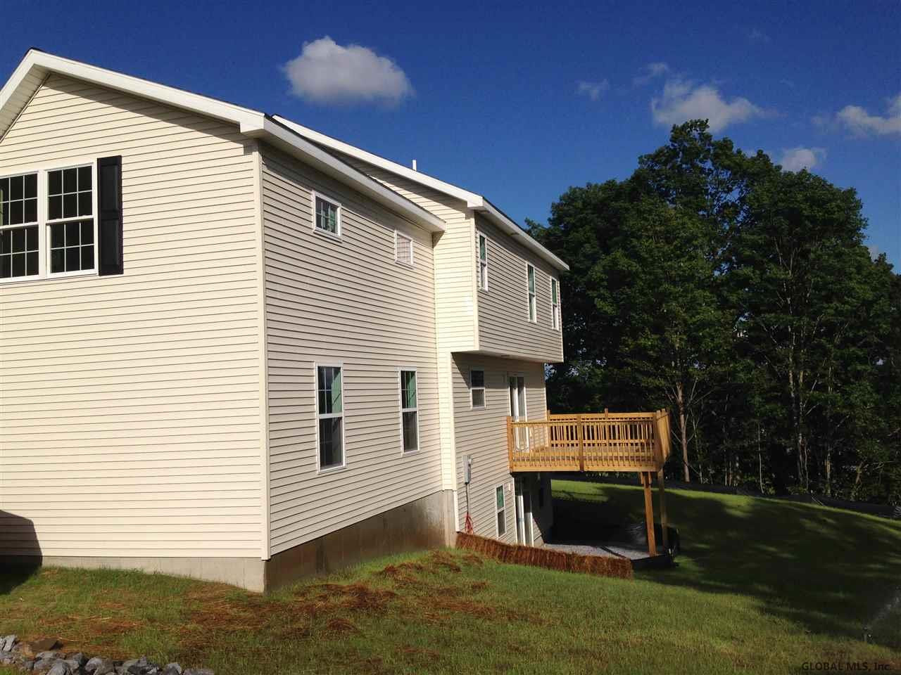100 Fellows Road Halfmoon, NY 12065 - Photo 5 of 11 Photo 5