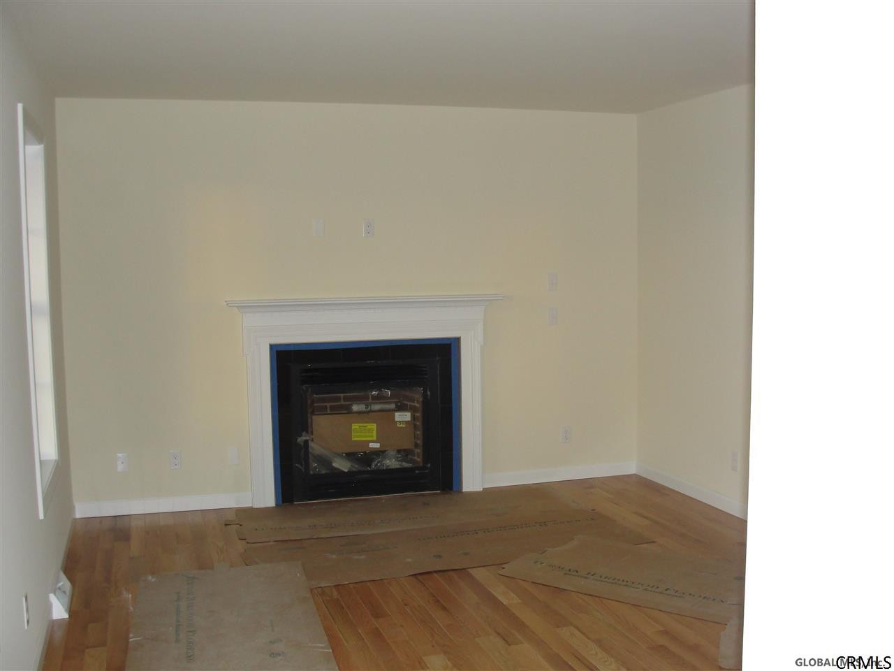 100 Fellows Road Halfmoon, NY 12065 - Photo 8 of 11 Photo 8