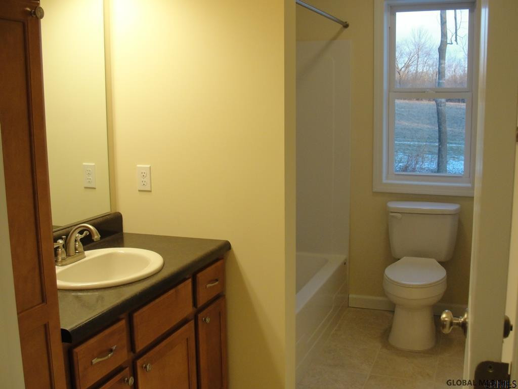 100 Fellows Road Halfmoon, NY 12065 - Photo 10 of 11 Photo 10