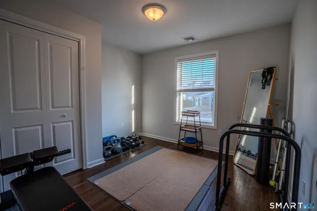 $3,200 | 348 Buckingham Avenue, Milford, CT 06460