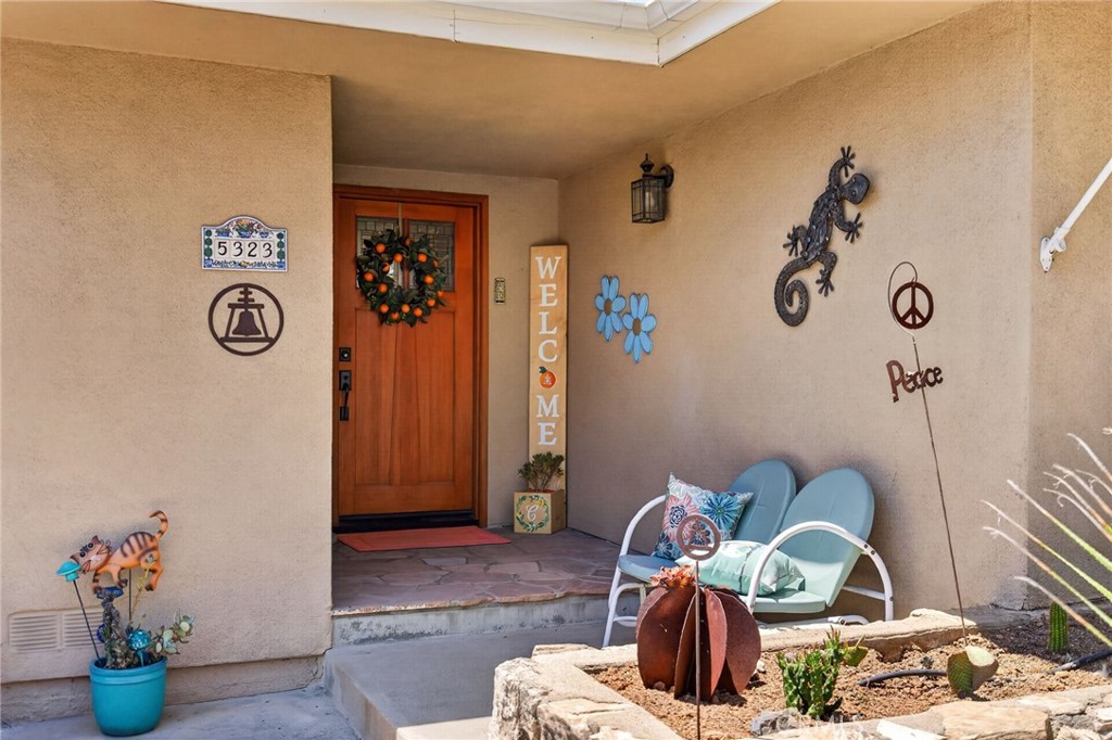 5323 Falkirk Avenue Riverside, CA 92506 - Photo 7 of 43