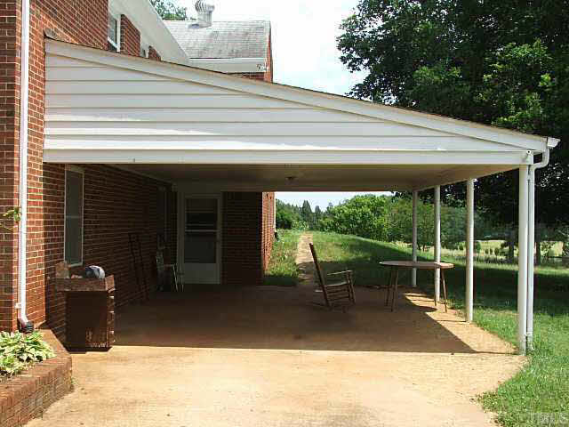 1426 Estes Road Chase City, VA 23924 - Photo 9 of 10 Gallery Image 9