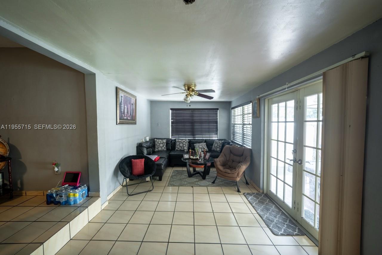 671 East 6th Place Hialeah, FL 33010 - Photo 12 of 40 a living room with furniture