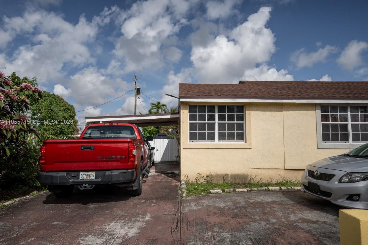 671 East 6th Place Hialeah, FL 33010 - Photo 2 of 40