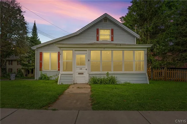 $209,900 | 414 South Manlius Street, Manlius, NY 13066