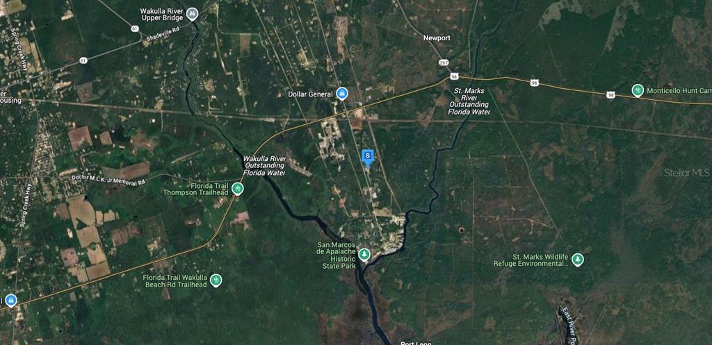 18 Burnt Pine Loop St. Marks, FL 32327 - Photo 3 of 5 a view of a bathroom