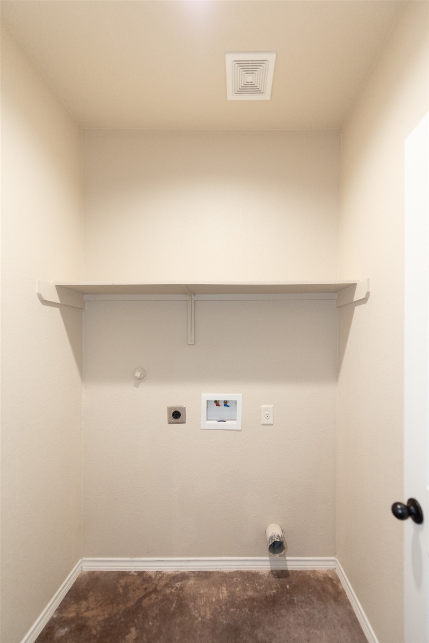 245 Joanne Loop, Unit B Buda, TX 78610 - Photo 28 of 33 Large laundry room will fit full sized front loading washer/dryer set