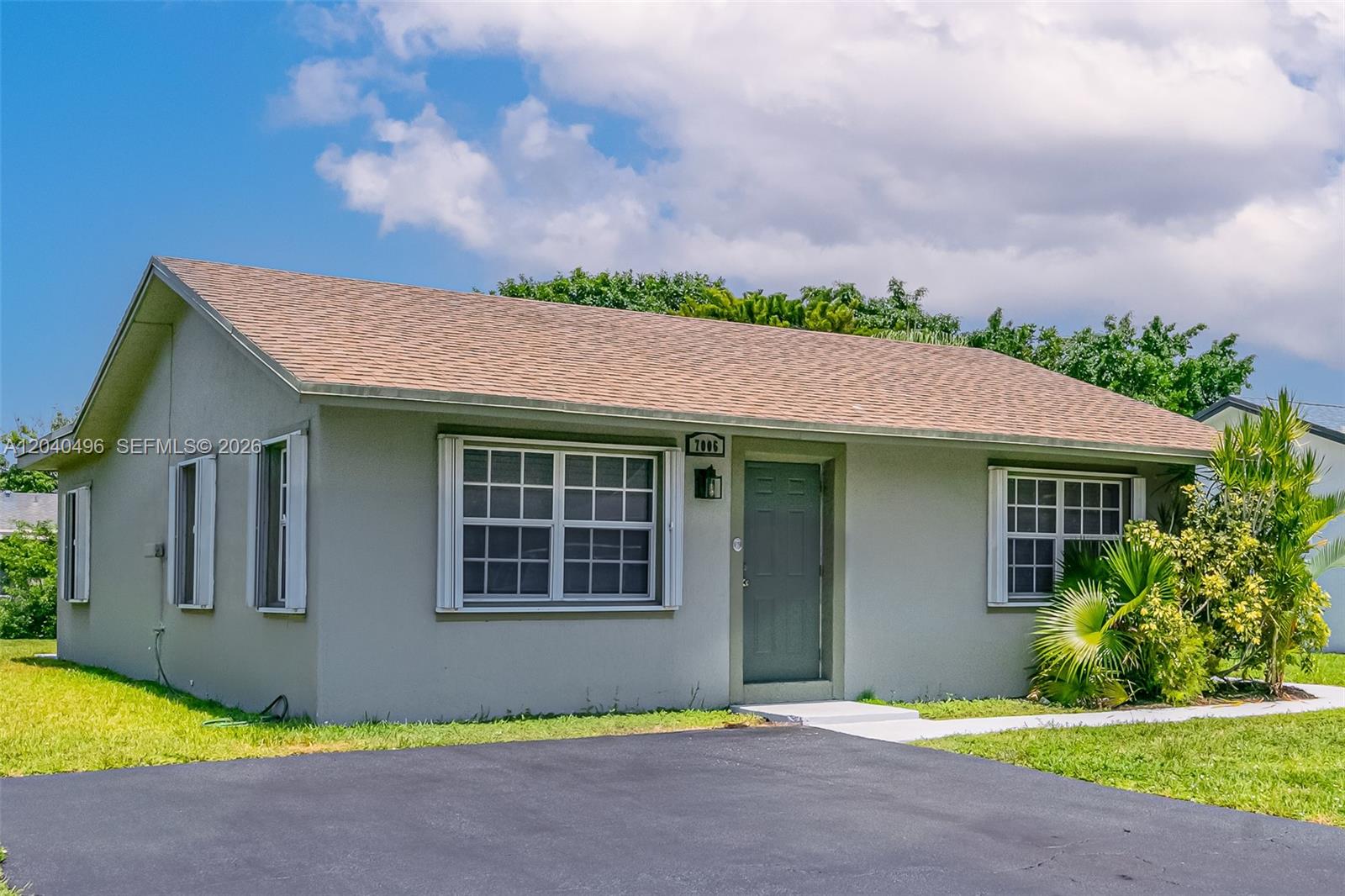 7006 Northwest 99th Way Tamarac, FL 33321 - Photo 1 of 22