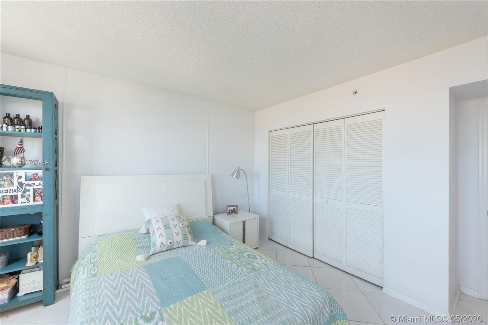 90 Alton Road, Unit 1005 Miami Beach, FL 33139 - Photo 20 of 28