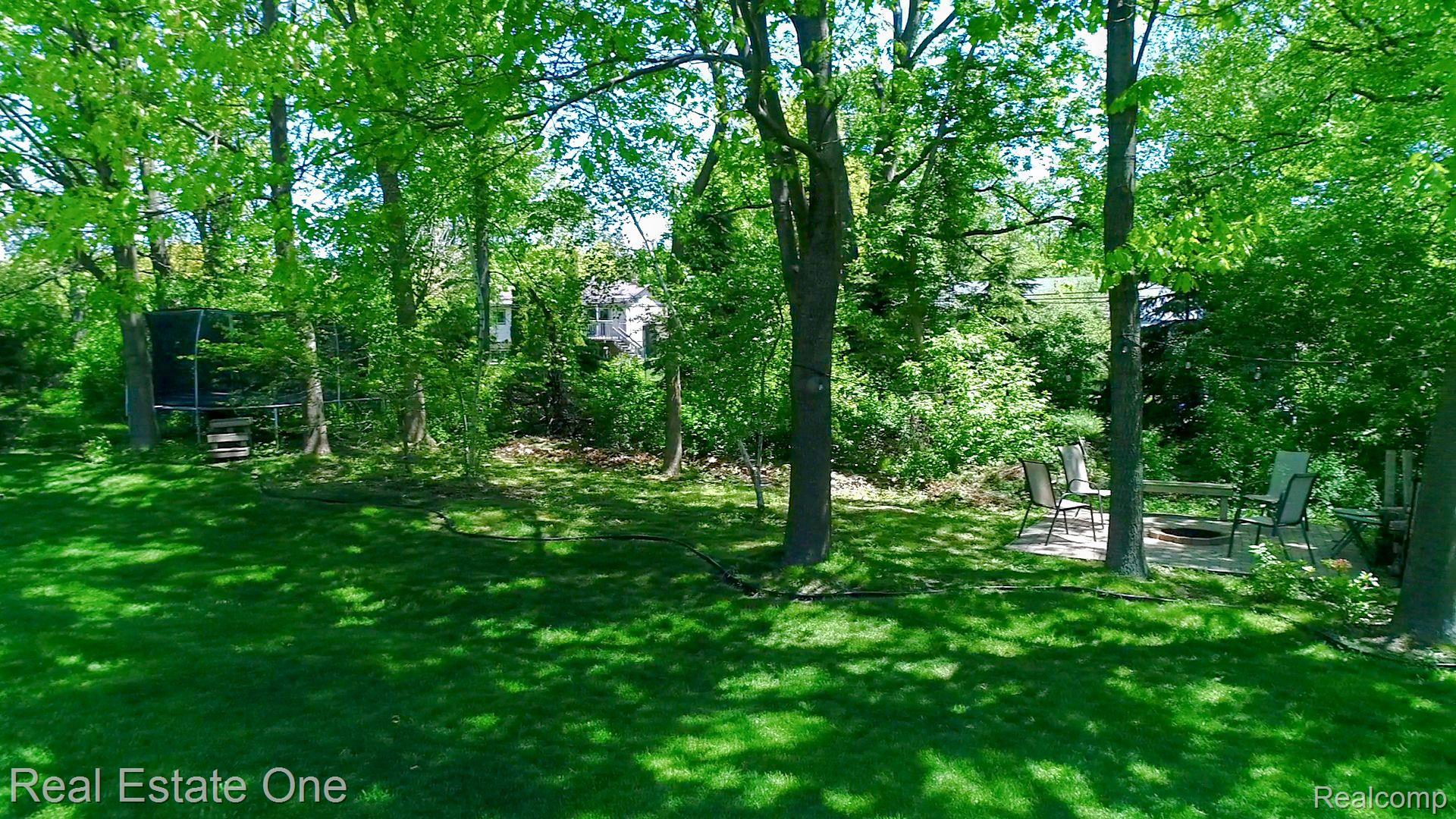 2817 Long Meadow Lane Rochester, MI 48307 - Photo 50 of 57 Gallery Image 50