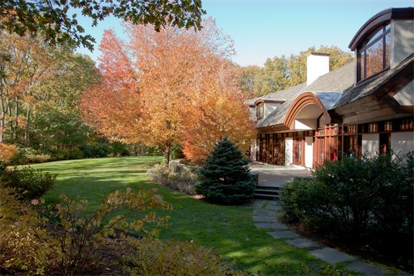 191 Kings Grant Road Weston, MA 02493 - Photo 3 of 17