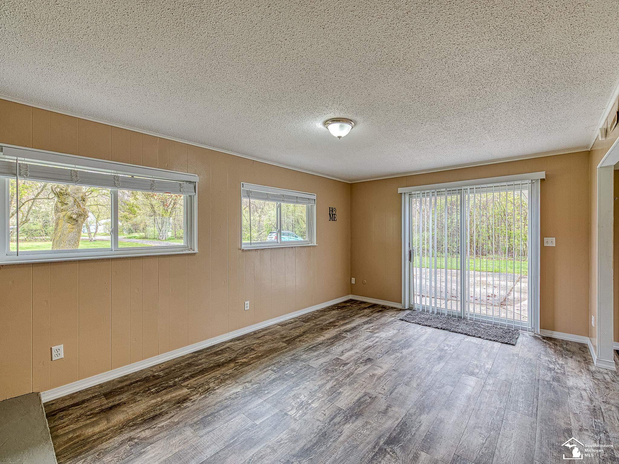 13443 Sherman Road Milan, MI 48160 - Photo 29 of 66 50107543-28.JPG