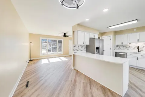 $297,500 | 54 Bonds Drive, Bourbonnais, IL 60914