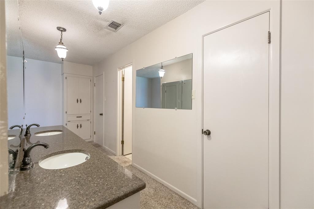 4334 Caprock Road Abilene, TX 79606 - Photo 19 of 40