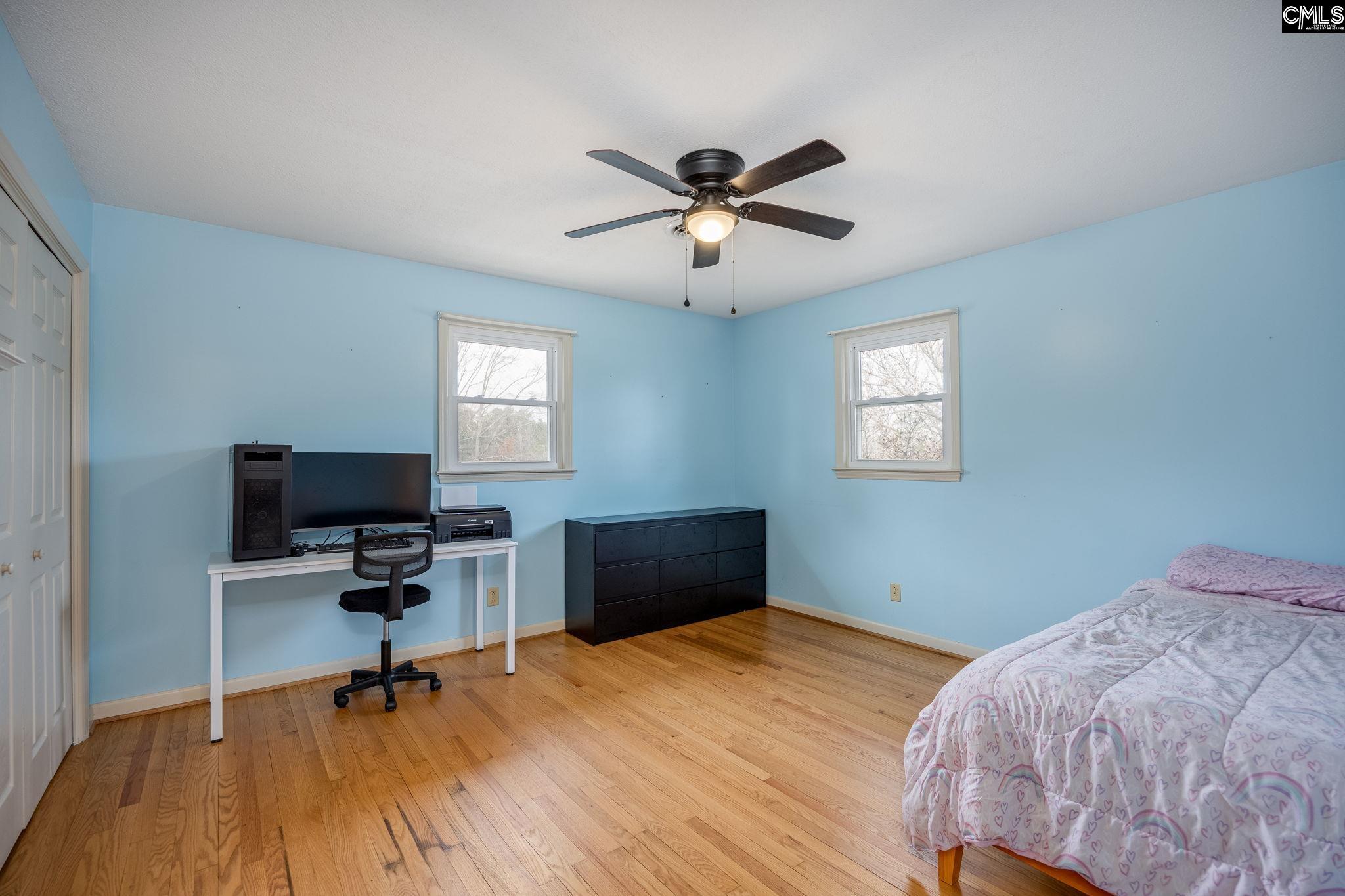560 Edisto Street Batesburg, SC 29006 - Photo 27 of 49 a bedroom with a workspace