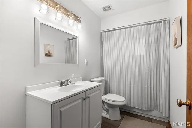 $175,000 | 801 Elsworth Place, Ferguson, MO 63135