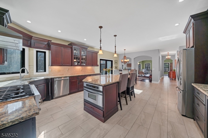 16 William Way Long Valley, NJ 07853 - Photo 13 of 50