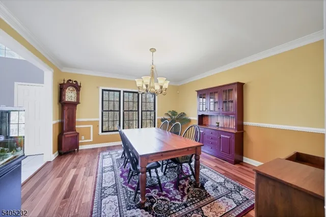 a view of entryway and workspace