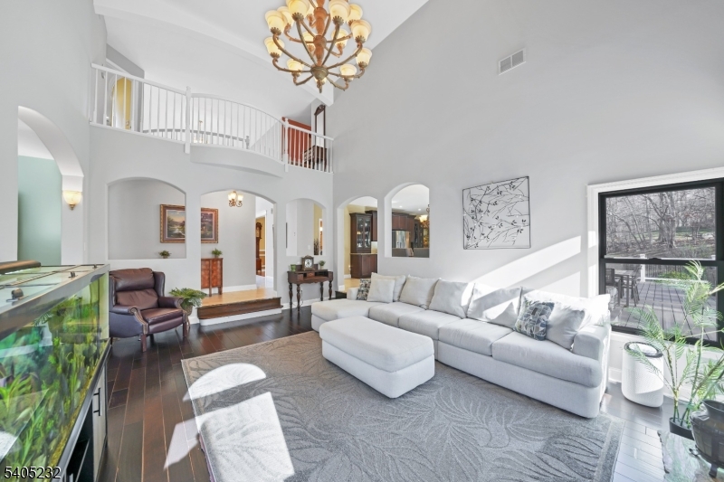 16 William Way Long Valley, NJ 07853 - Photo 6 of 50