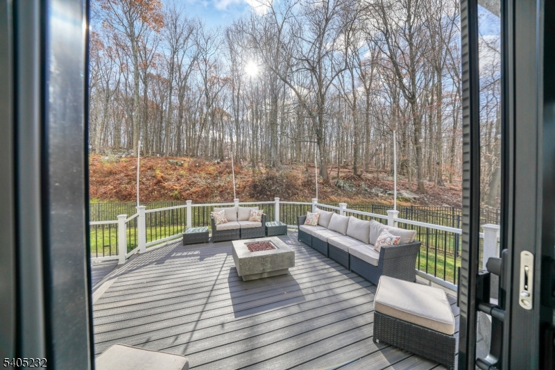 16 William Way Long Valley, NJ 07853 - Photo 10 of 50