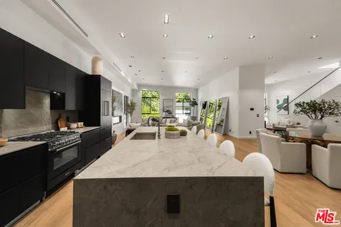 $3,299,000 | 2163 Outpost Drive, Los Angeles, CA 90068