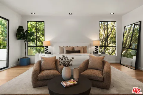 $3,299,000 | 2163 Outpost Drive, Los Angeles, CA 90068