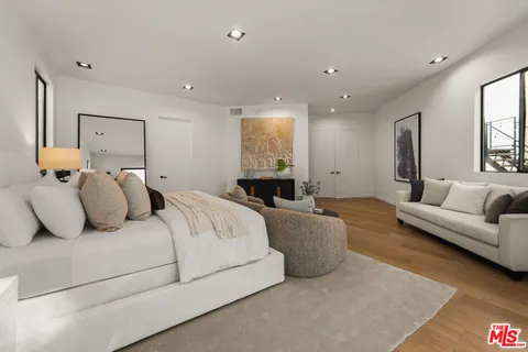 $3,299,000 | 2163 Outpost Drive, Los Angeles, CA 90068