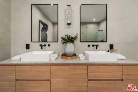 $3,299,000 | 2163 Outpost Drive, Los Angeles, CA 90068