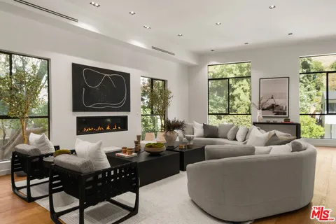 $3,299,000 | 2163 Outpost Drive, Los Angeles, CA 90068