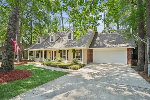 $643,500 | 208 Evangeline Drive, Mandeville, LA 70471