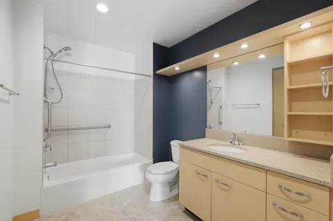 $397,500 | 309 West Washington Avenue, Unit 412, Madison, WI 53703