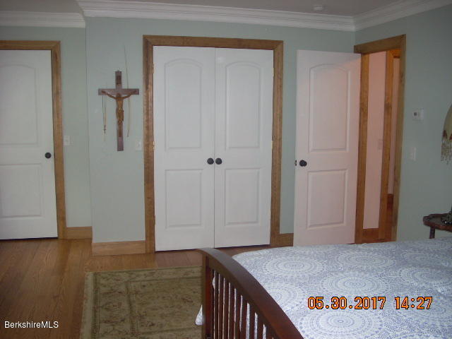 88 Valentine Road Pittsfield, MA 01201 - Photo 19 of 40 master