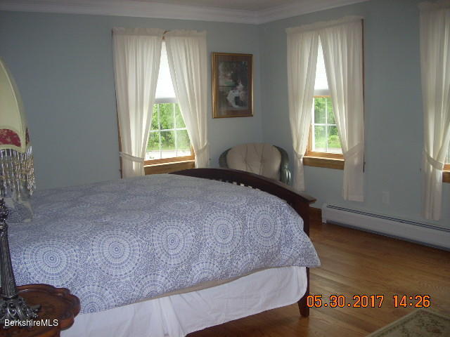 88 Valentine Road Pittsfield, MA 01201 - Photo 22 of 40 master3
