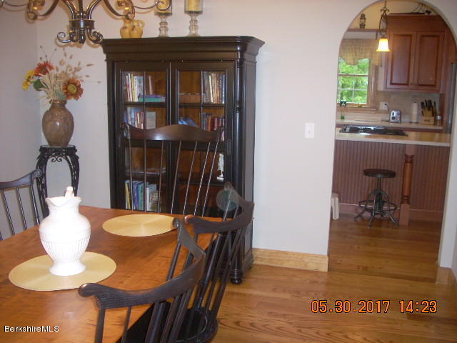 88 Valentine Road Pittsfield, MA 01201 - Photo 9 of 40 dining1