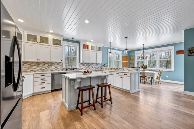 $675,000 | 11936 108th Avenue, Grand Haven, MI 49417