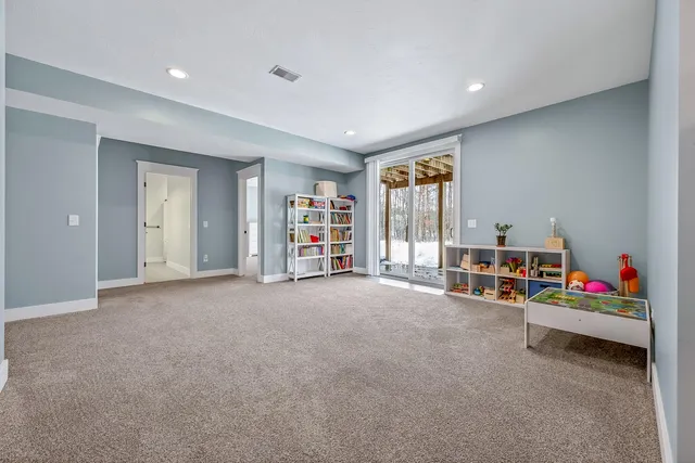 $675,000 | 11936 108th Avenue, Grand Haven, MI 49417