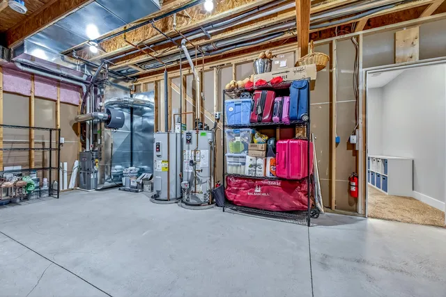 $675,000 | 11936 108th Avenue, Grand Haven, MI 49417